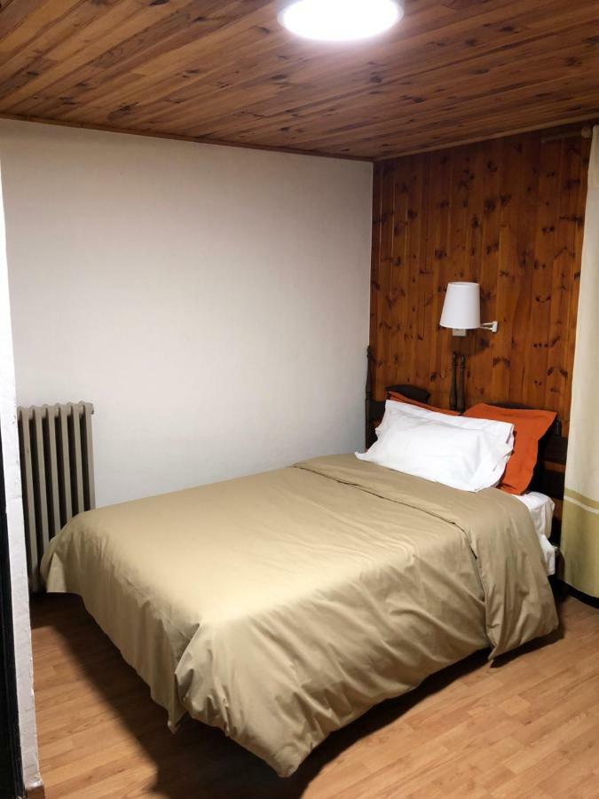 Hostal Di Verena Puigcerdà Exterior foto
